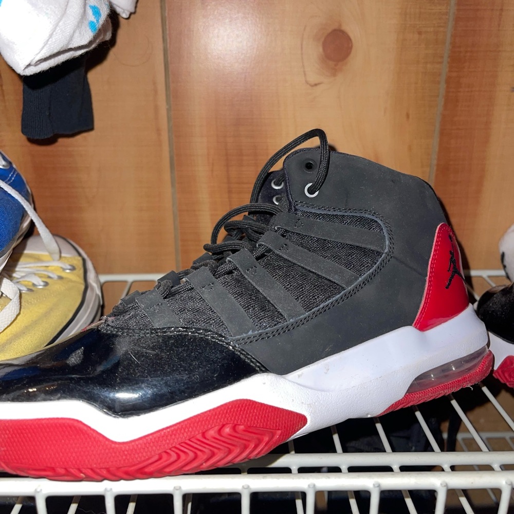 Jordan’s - Picture 5 of 5